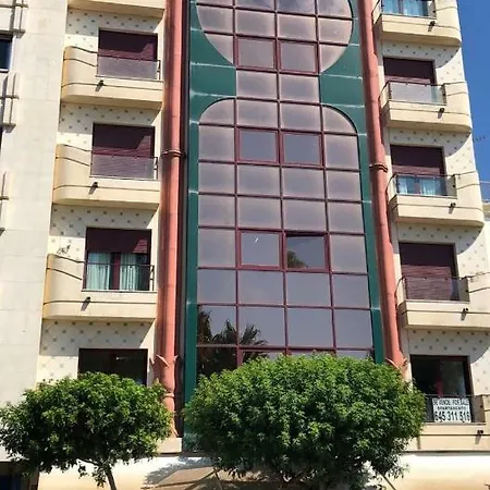 Atico-duplex Primera Linea De Playa En El Centro De Estepona